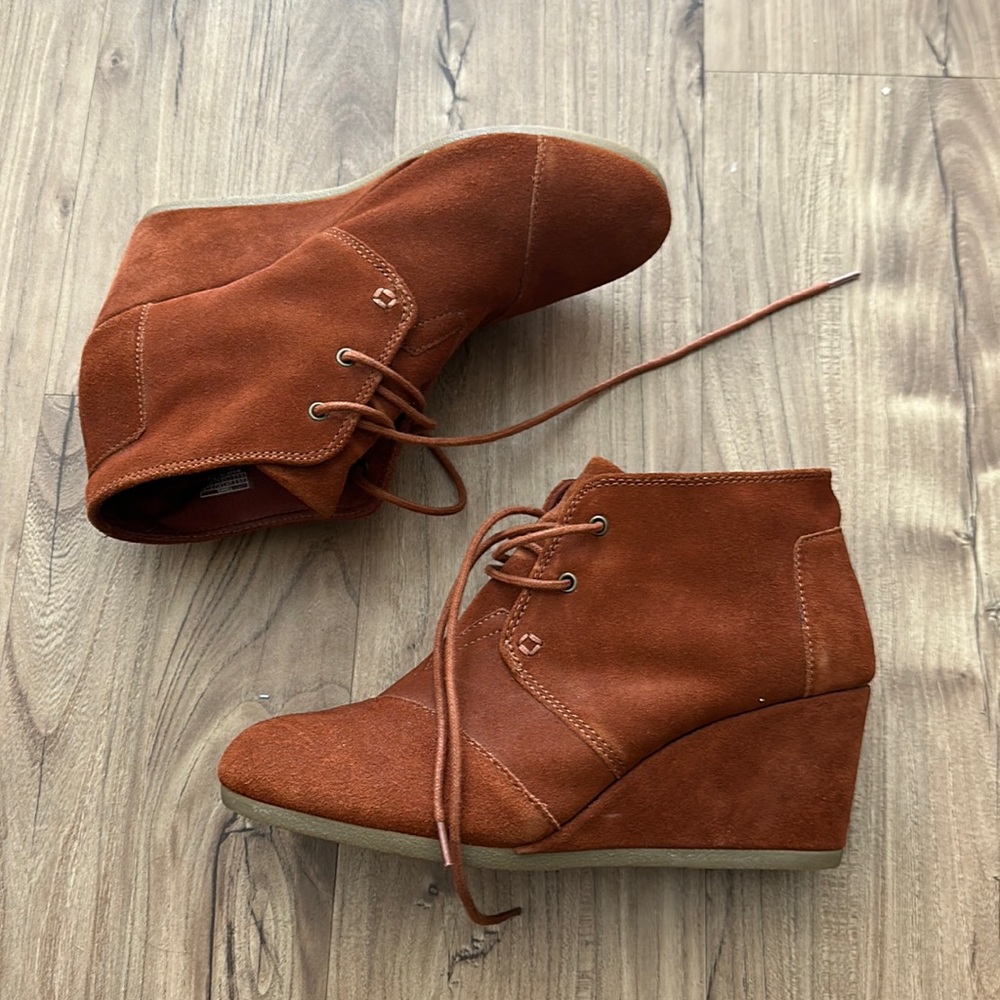9.5 Toms